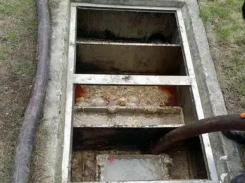 钦北隔油池清理