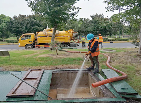 钦北化油池清理